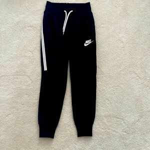 Black Nike joggers size: xs